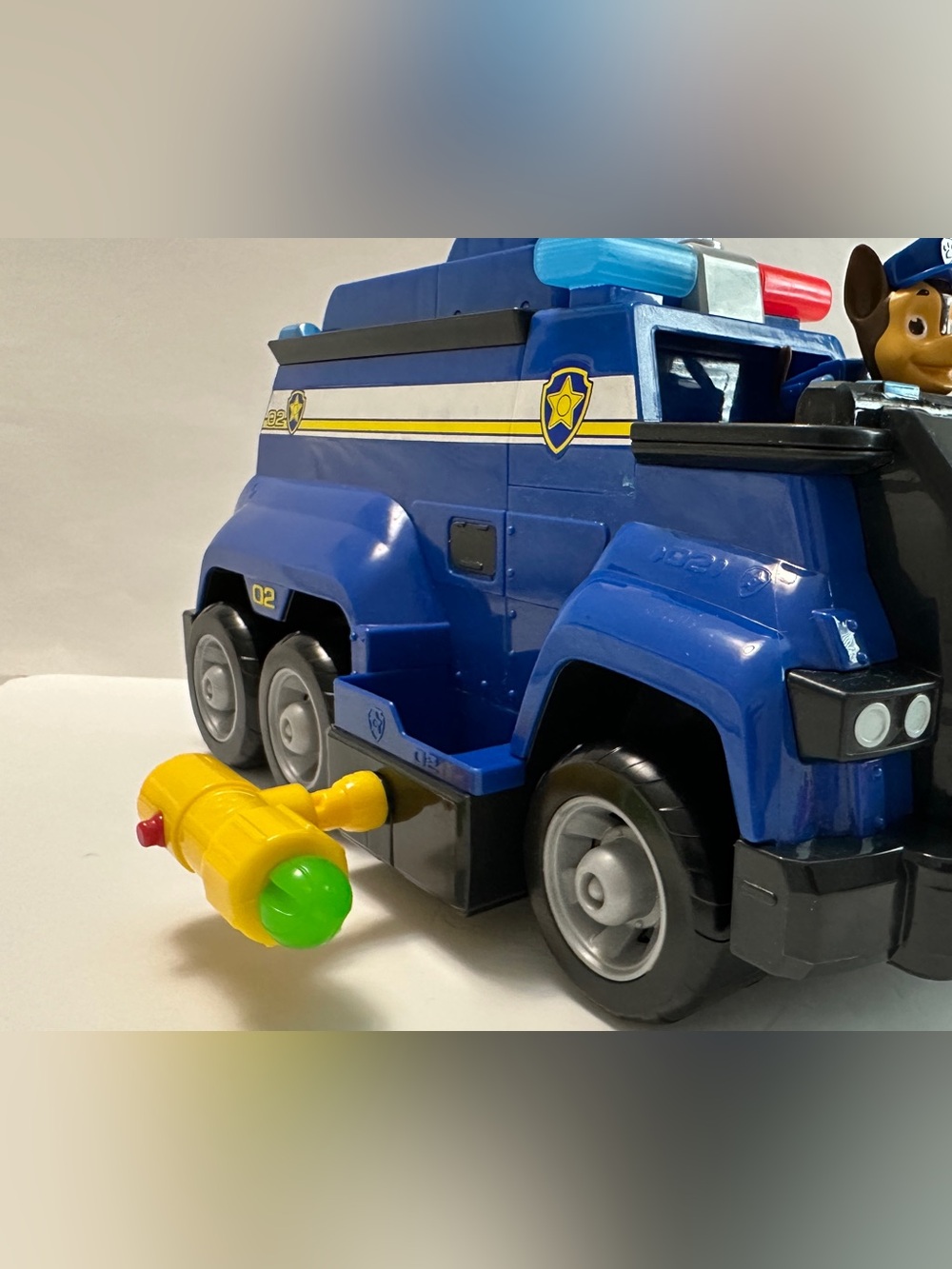 PAW Patrol toy bundle. Chase Ultimate Cruiser and extra accessories. - Picture 12 of 16